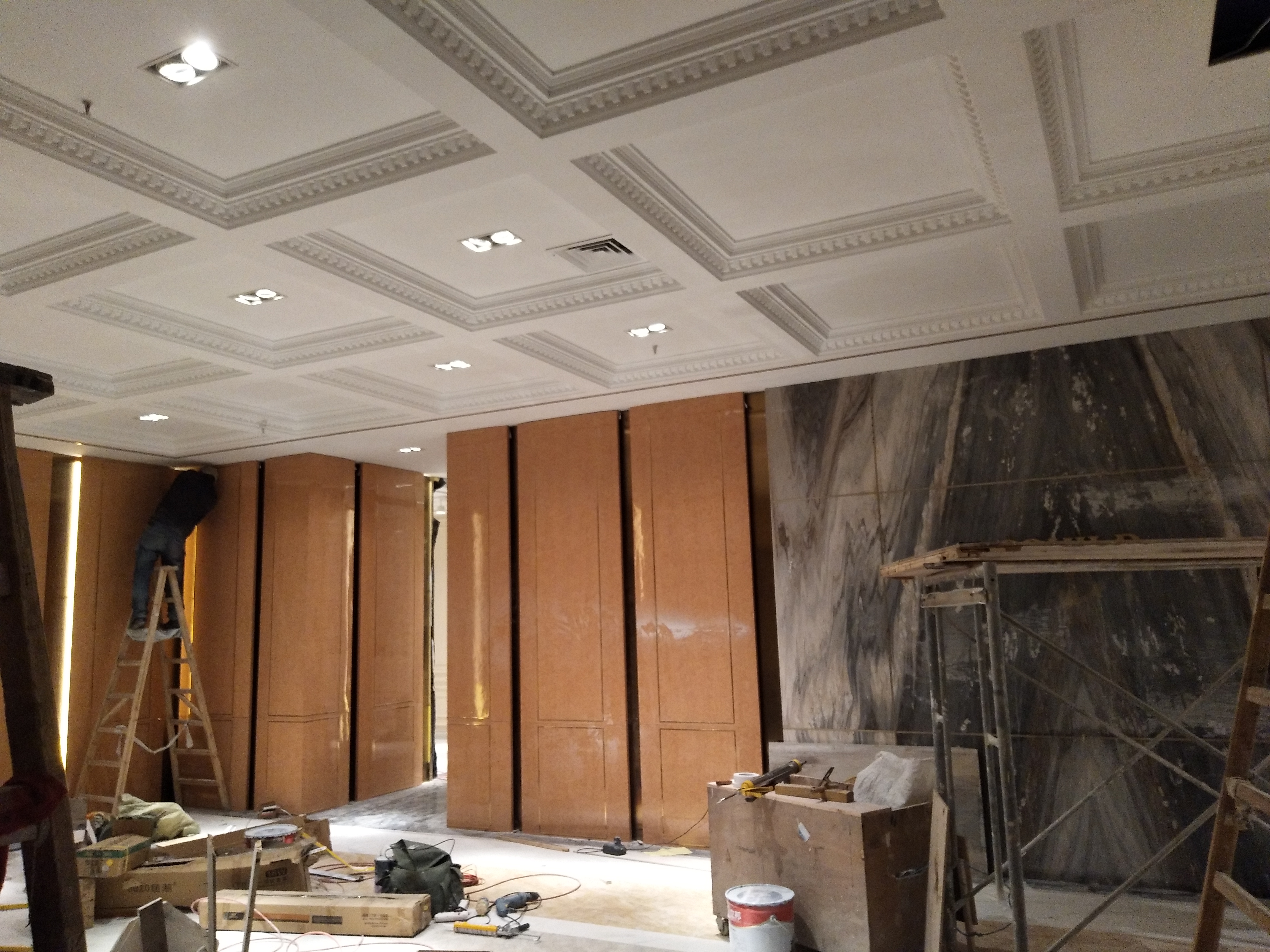 昊伦国际施工现场,宏点装饰