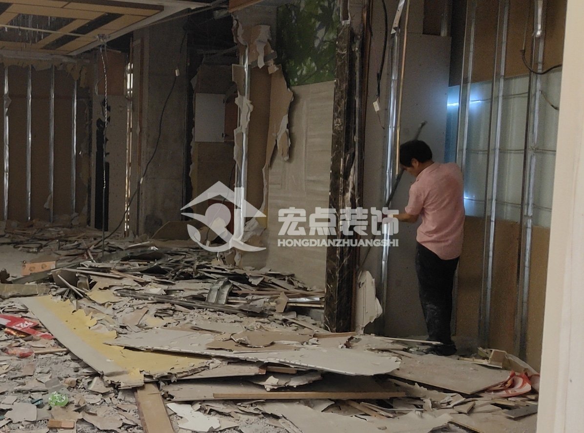 舒达床垫施工现场(图1) 舒达床垫施工现场,宏点装饰